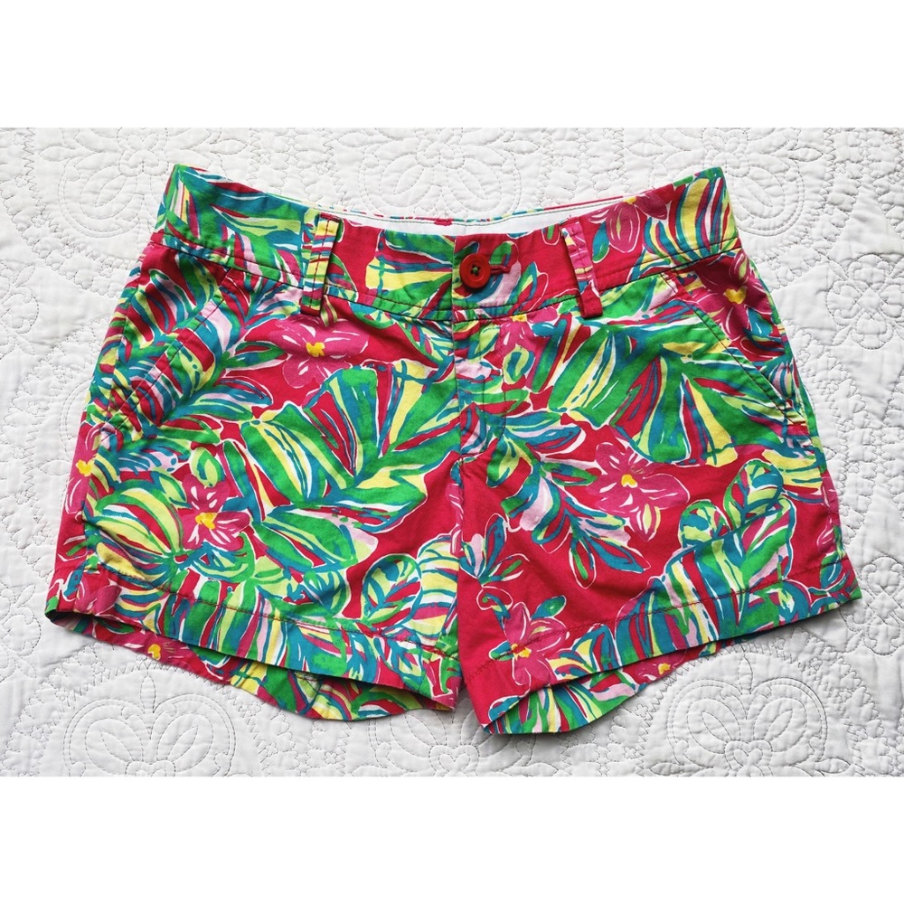 Lilly Pulitzer shorts🤍
